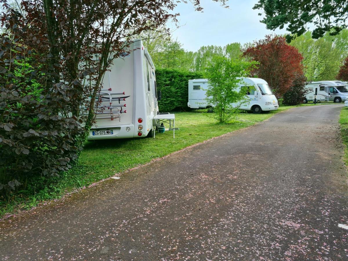 Resort & Camping - Val De Braye Bessé-sur-Braye Buitenkant foto