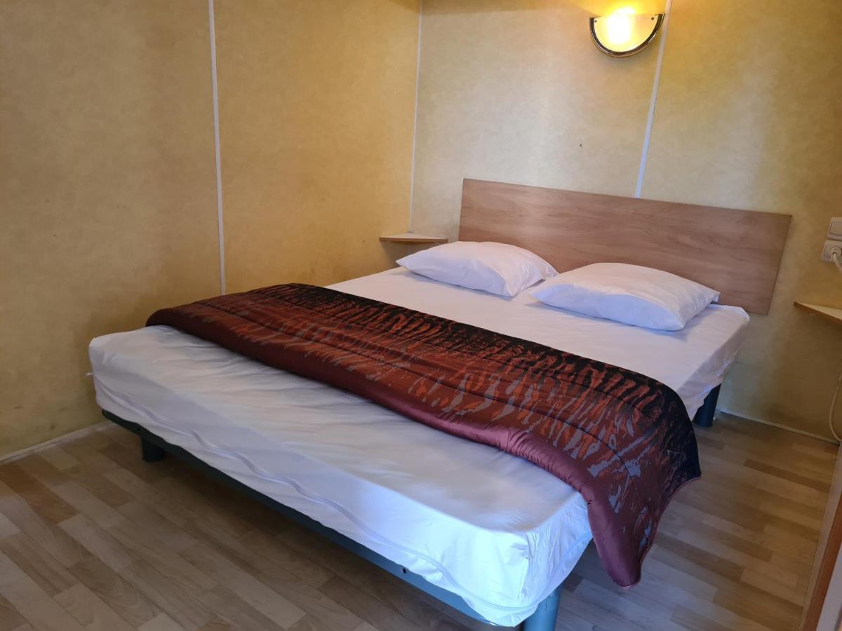 Resort & Camping - Val De Braye Bessé-sur-Braye Buitenkant foto